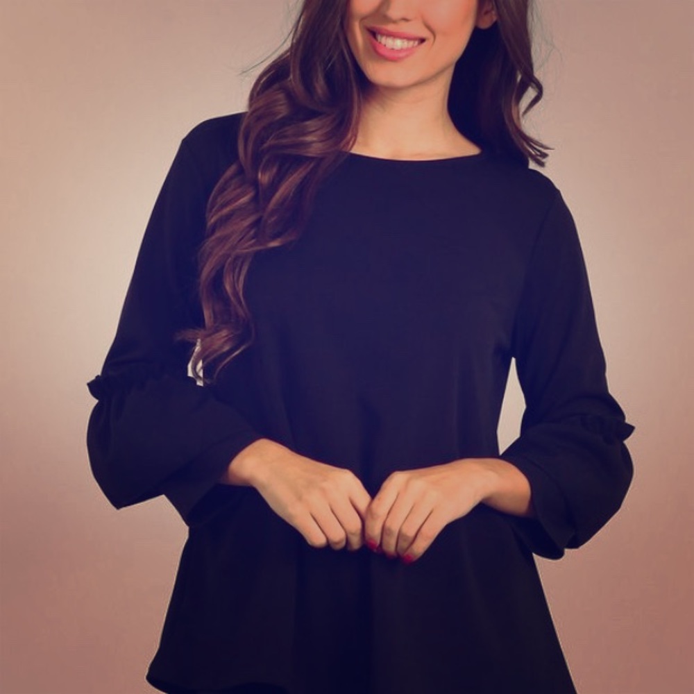 BLVD black top , tiered long bell sleeves